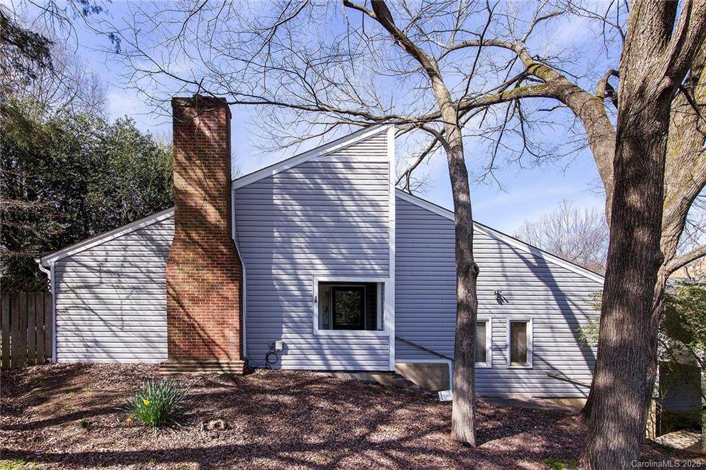 1610 Hollow Drive - Photo 1