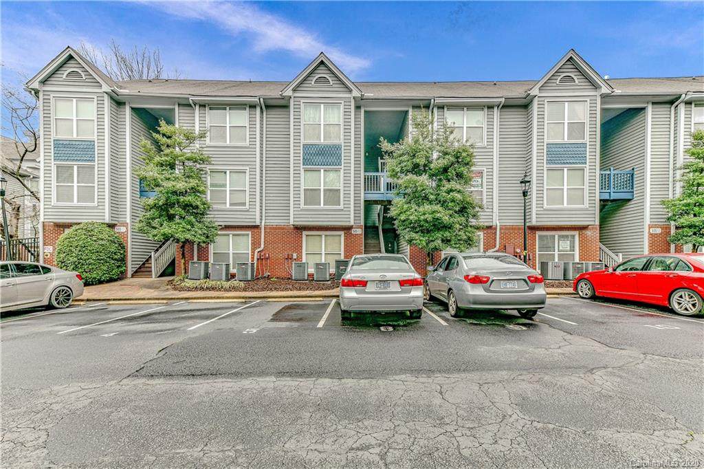 505 Graham Street - Photo 1