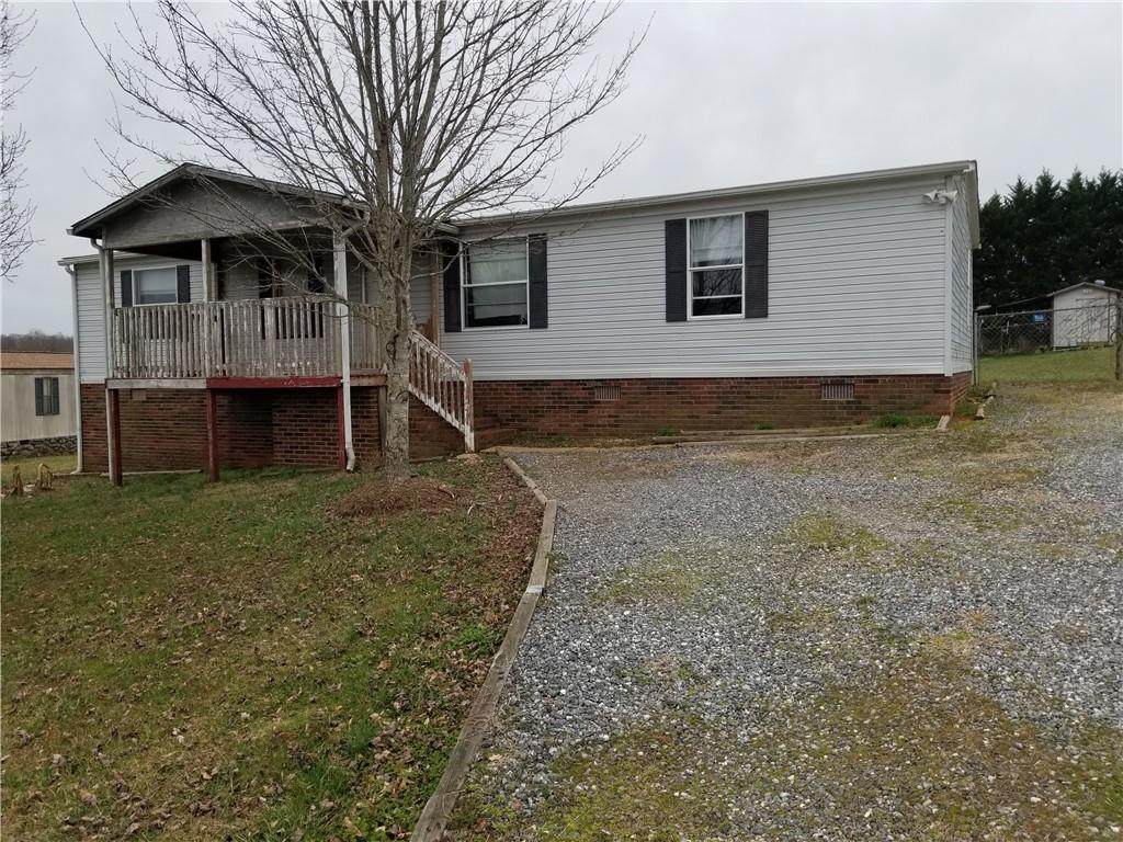 3805 Crossing Creek Drive - Photo 1
