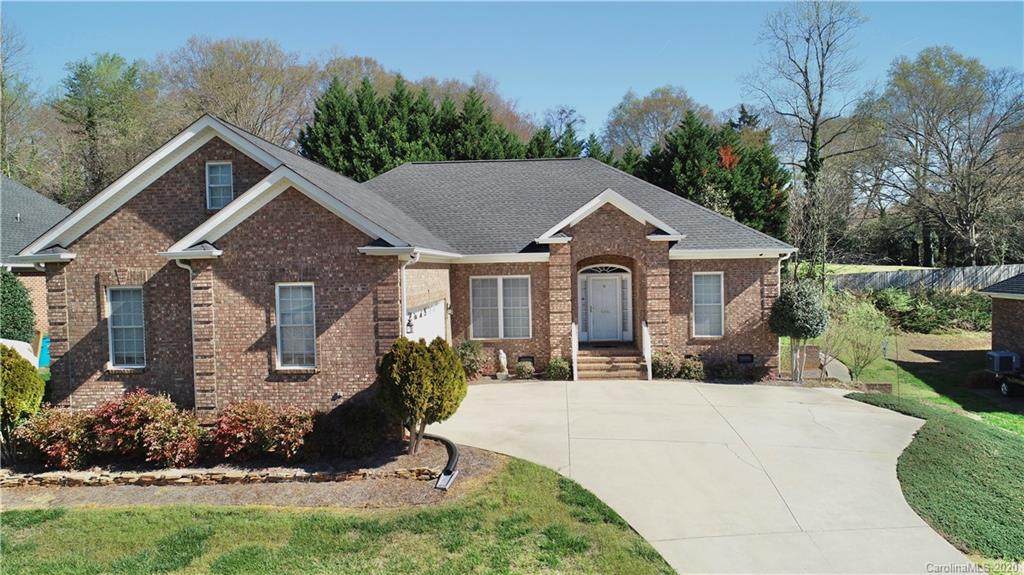 1006 Damon Pointe Drive - Photo 1