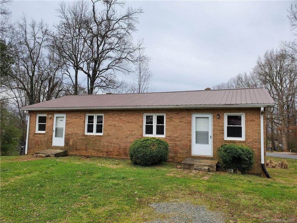1813 Younger Avenue - Photo 1