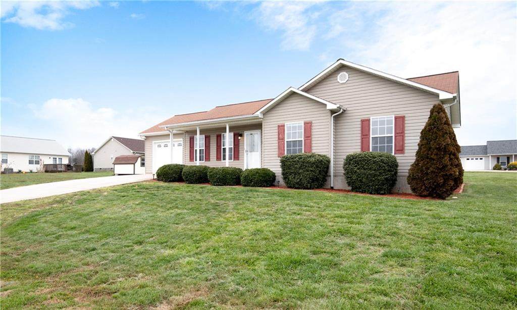 2416 Greenway Avenue - Photo 1 2416 Greenway Avenue - Photo 1