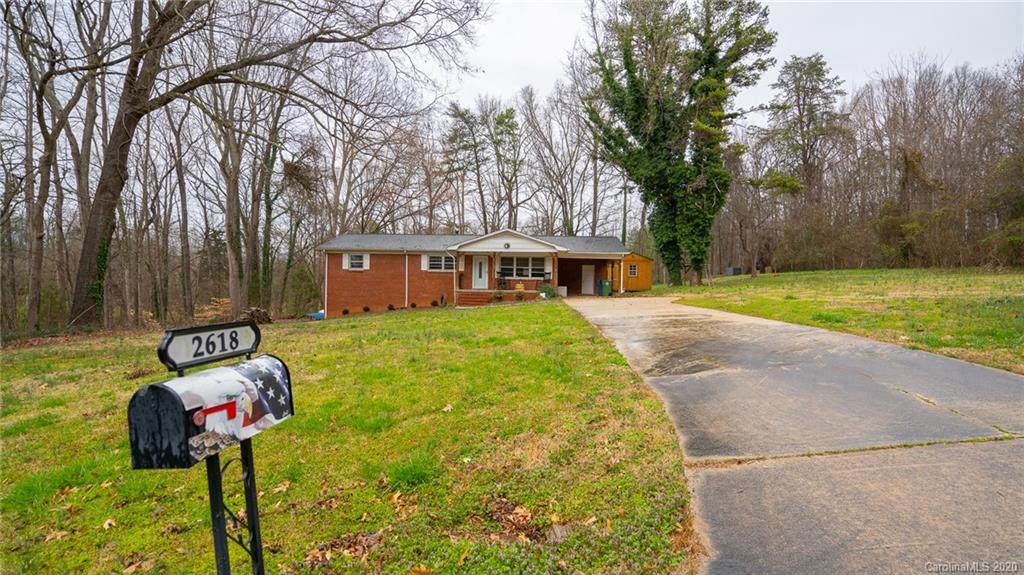 2618 Lynn Drive - Photo 1