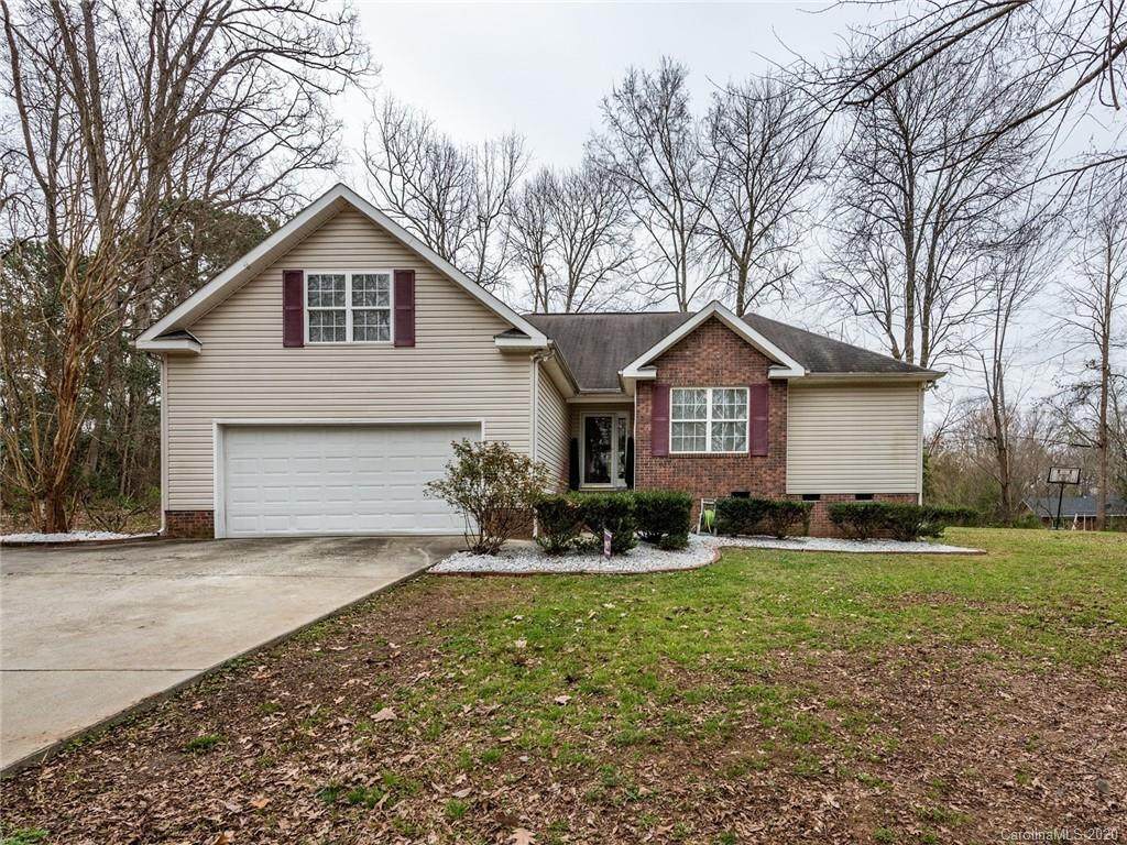 1802 Woodcrest Circle - Photo 1