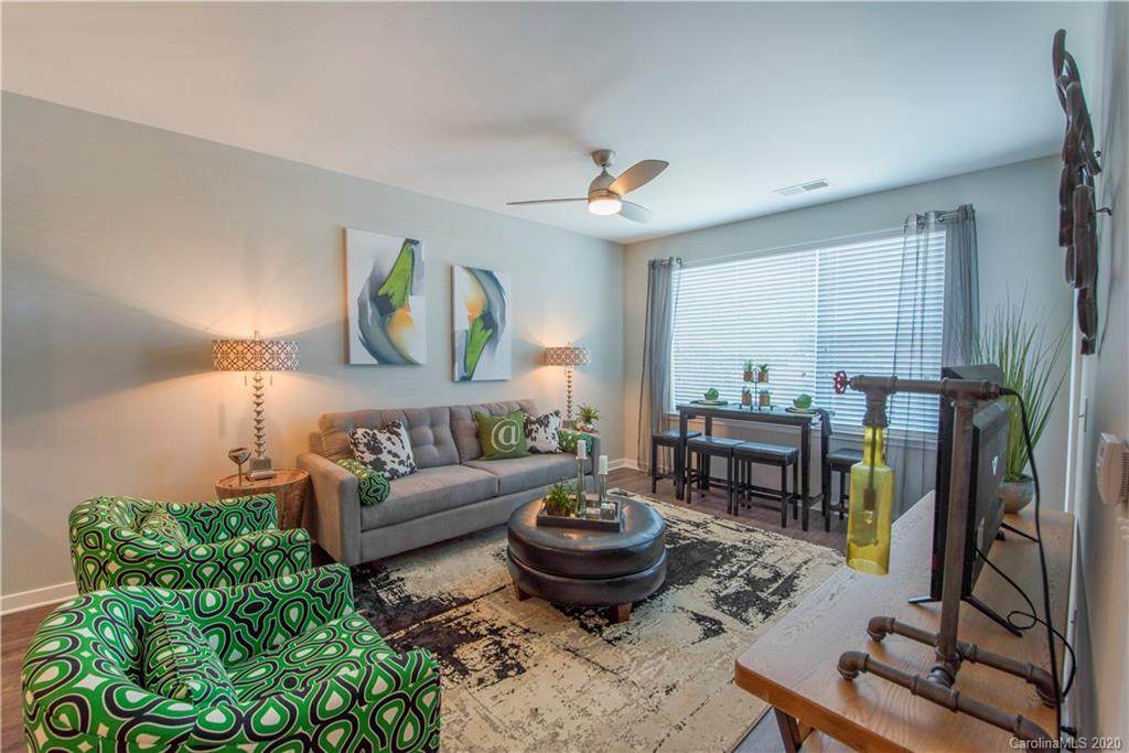910 Walnut Avenue - Photo 1