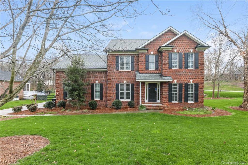 2300 Hunter Davis Court - Photo 1