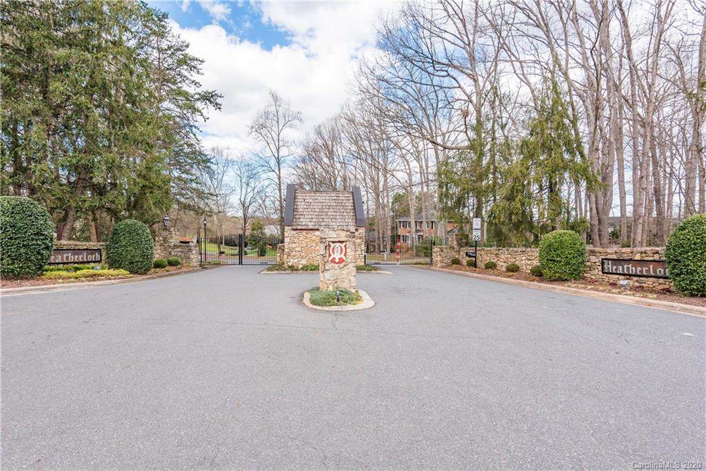 1515 Heatherloch Drive - Photo 1