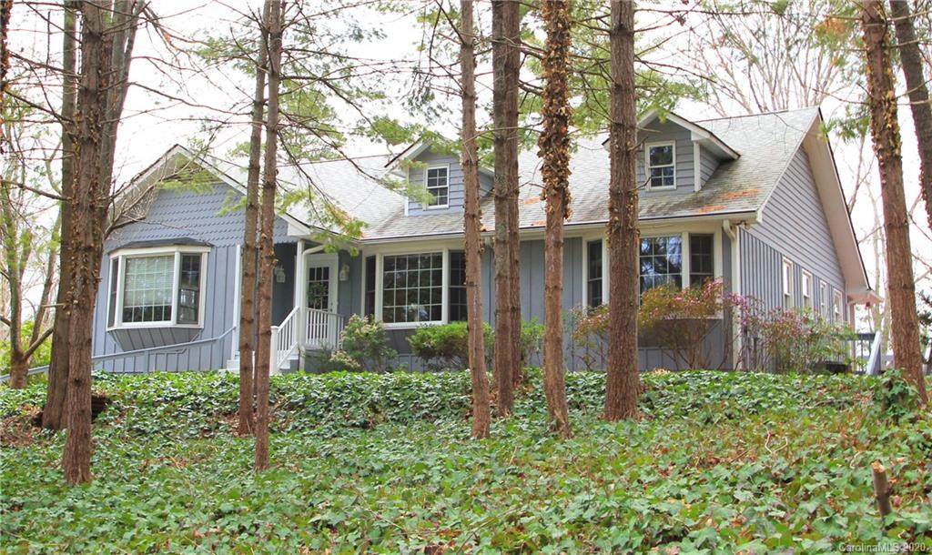 82 White Thorn Drive - Photo 1
