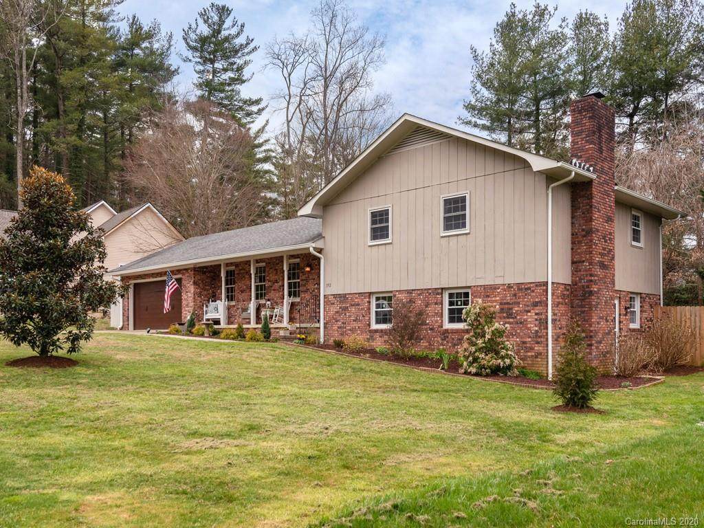 392 Wayside Lane - Photo 1