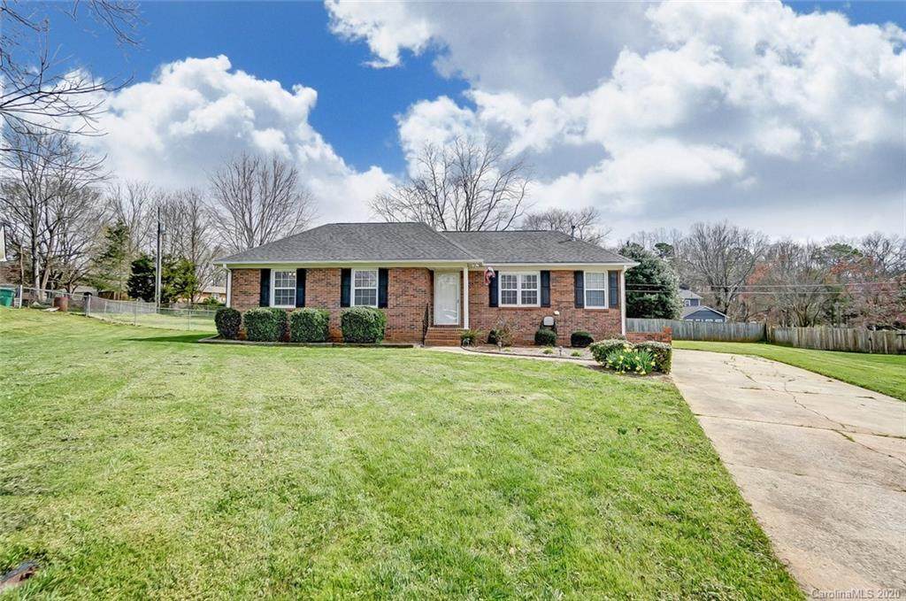 4800 Cedar Court - Photo 1