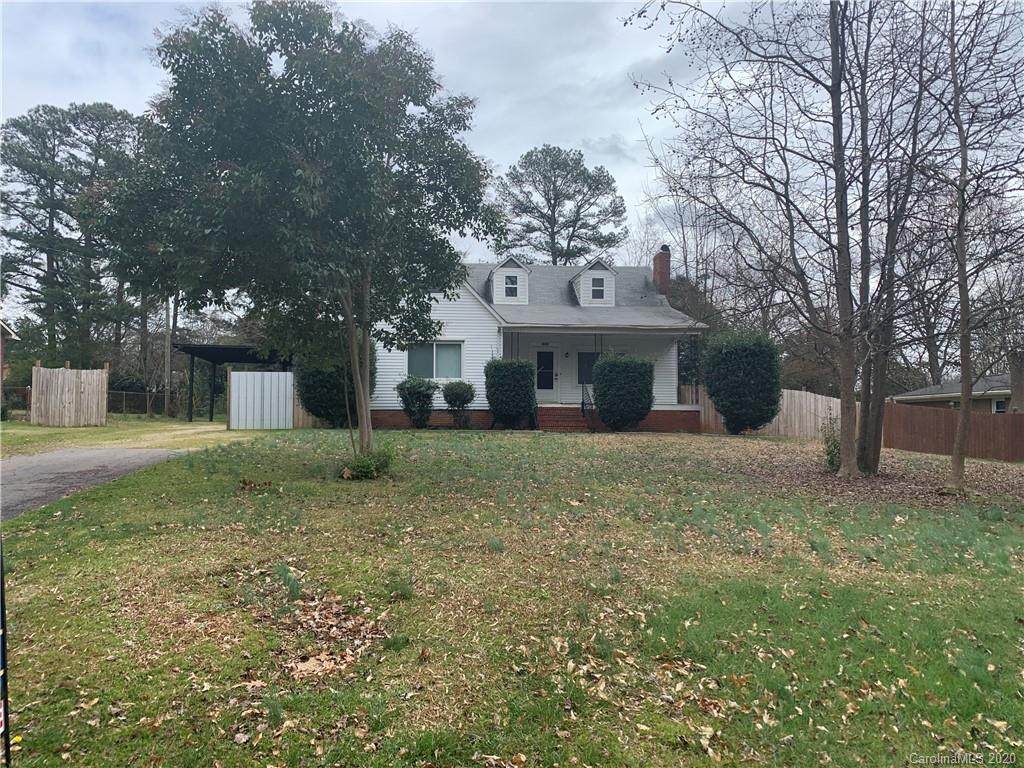 1609 Forsythia Circle - Photo 1