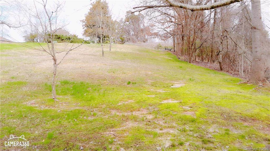 112 Candlewood Drive - Photo 1