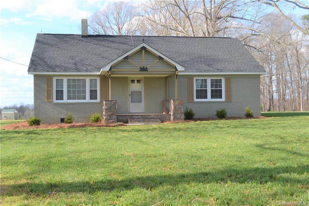 6810 Landsford Road - Photo 1