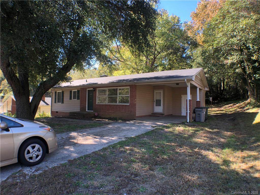 1007 Green Circle Drive - Photo 1