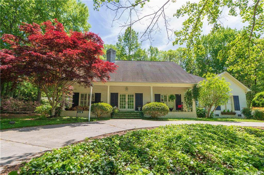 112 Jason Drive - Photo 1