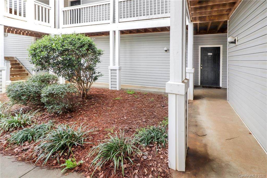 10 Hamiltons Bay Court - Photo 1
