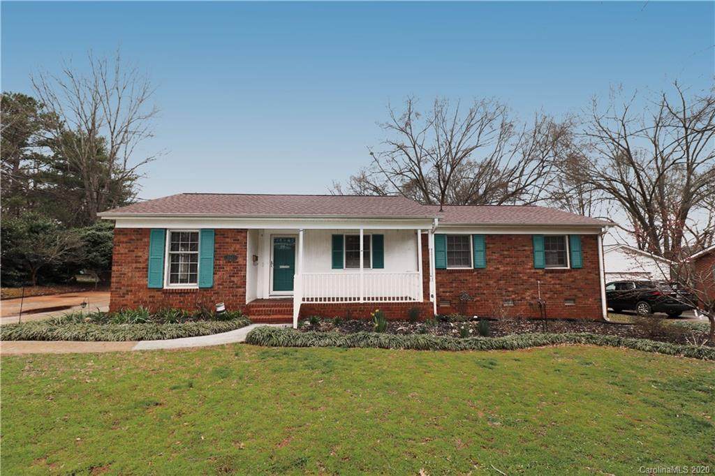 517 Holiday Road - Photo 1