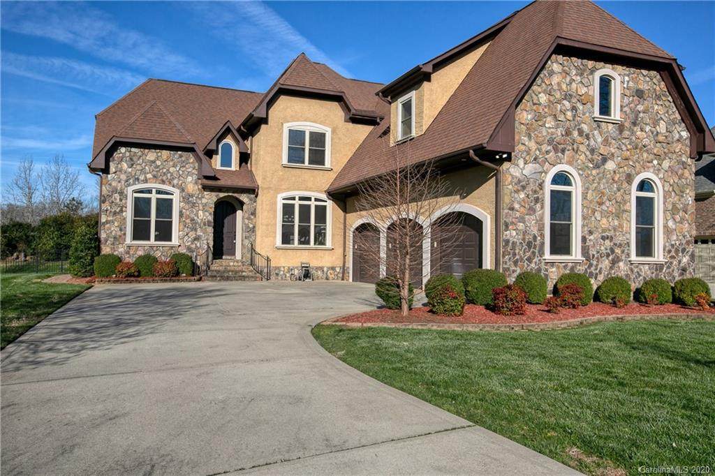 2210 Whiskery Drive - Photo 1