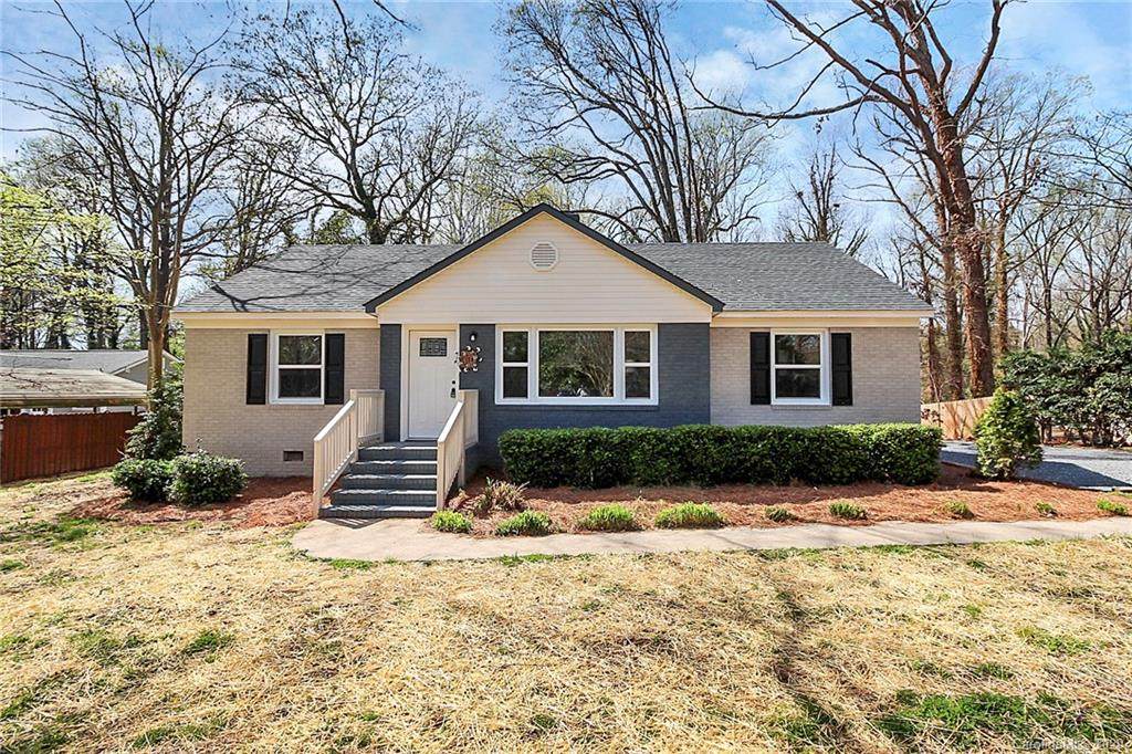 511 Stilwell Oaks Circle - Photo 1