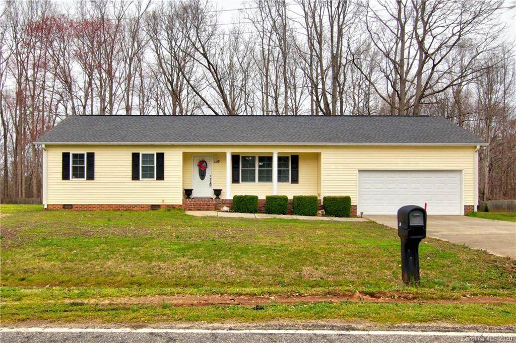 136 Carlyle Road - Photo 1