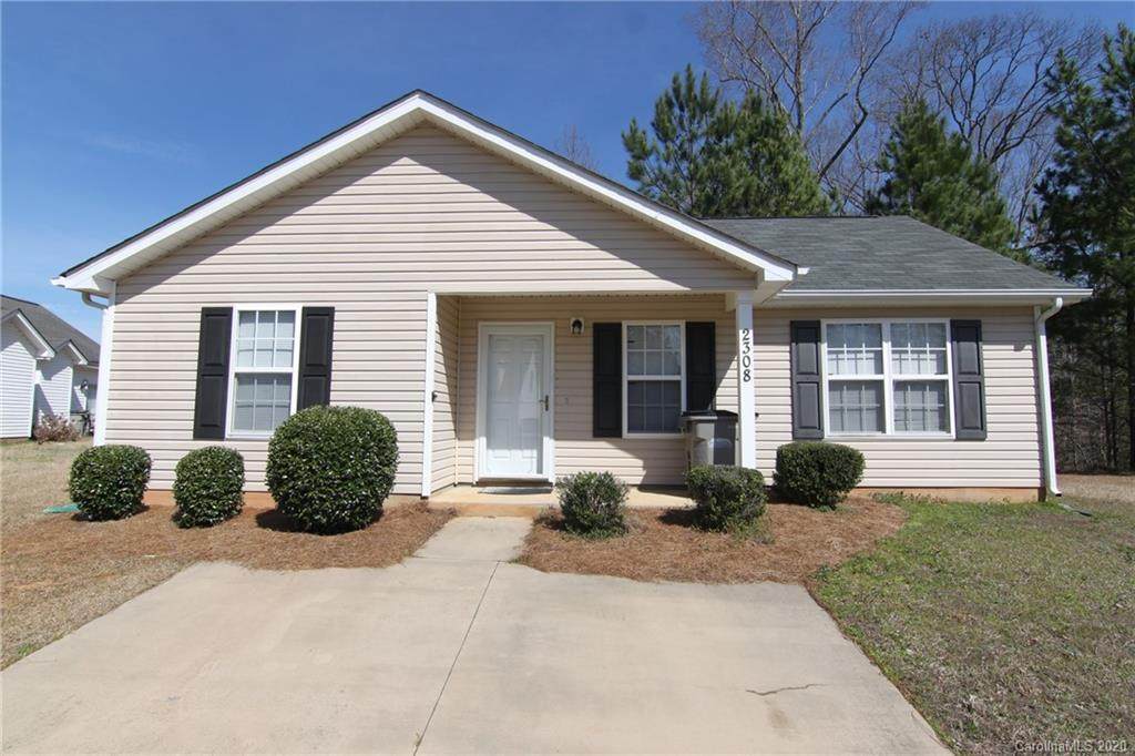 2308 Gelsinger Avenue - Photo 1