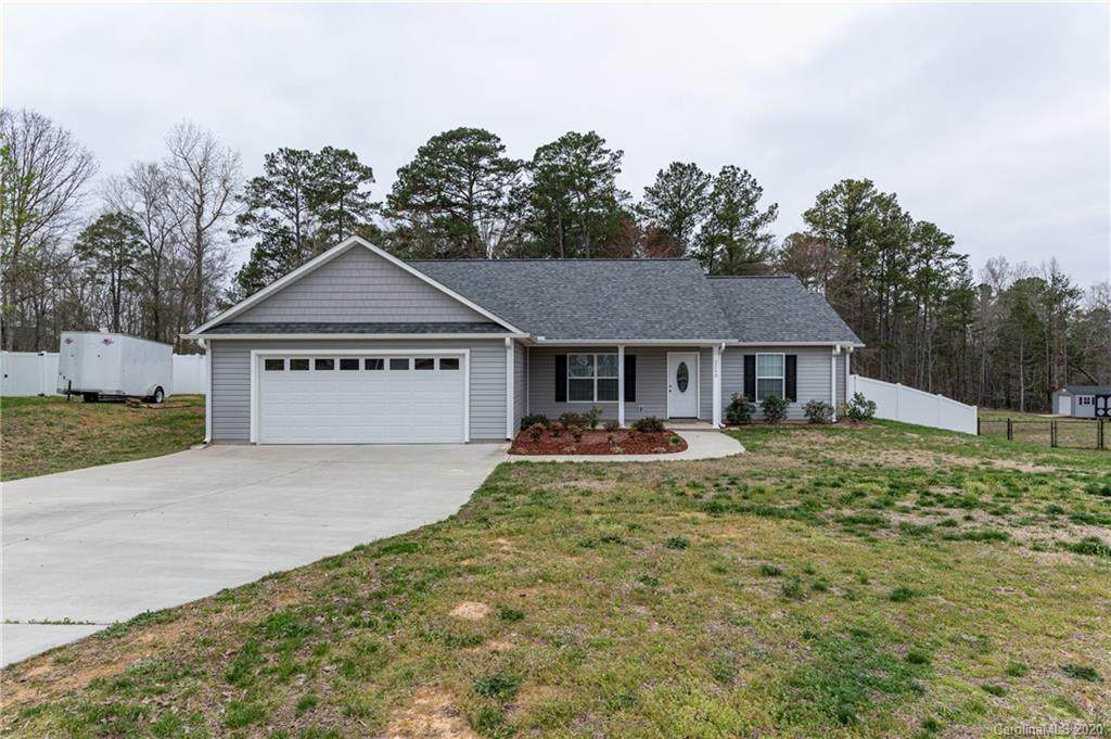 3240 Silver Fox Circle - Photo 1
