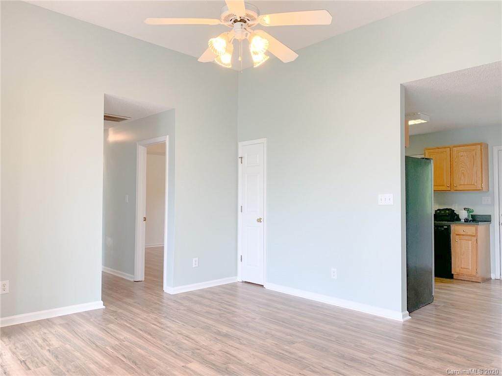 303 Tamarack Drive - Photo 1
