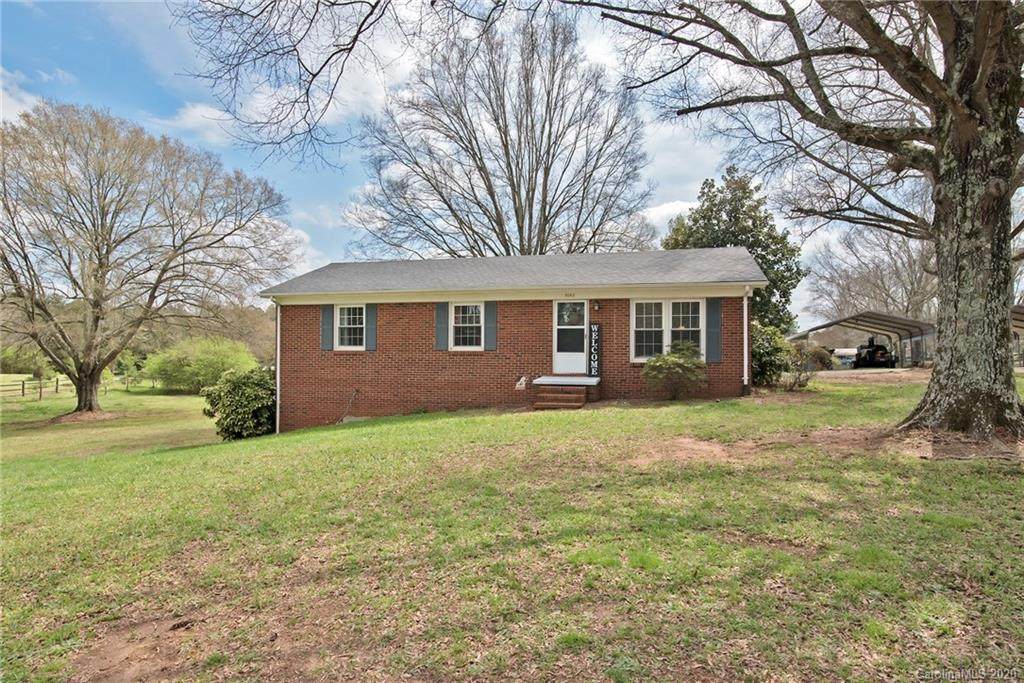 3062 Heglar Road - Photo 1