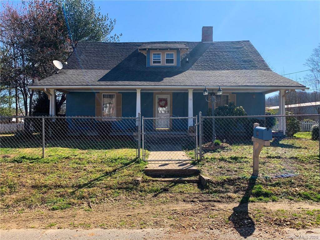 19 Salisbury Avenue - Photo 1