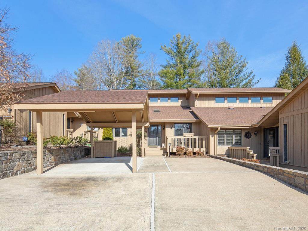 203 Red Oak Drive - Photo 1