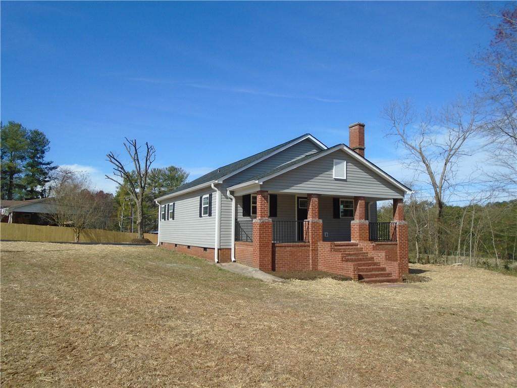 2976 Countryside Drive - Photo 1
