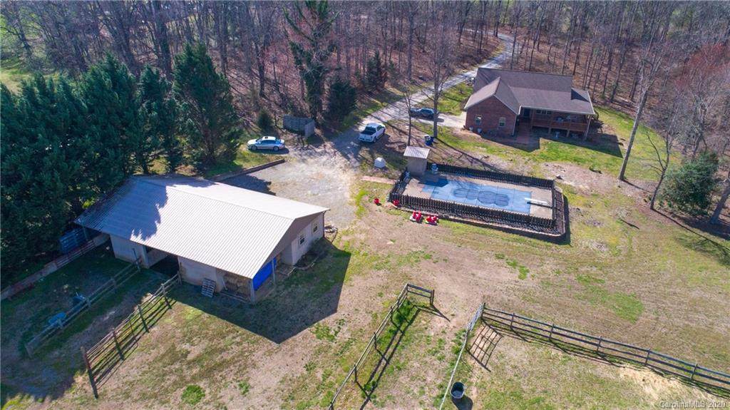 571 Shoal Road - Photo 1