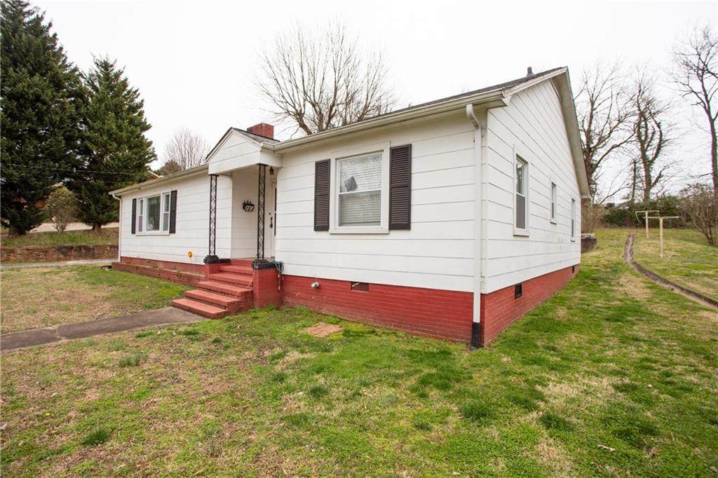 633 1ST Avenue - Photo 1
