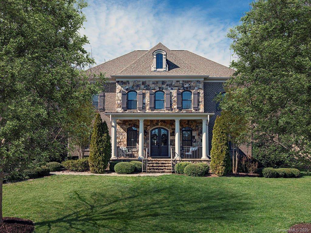 308 Montrose Drive - Photo 1