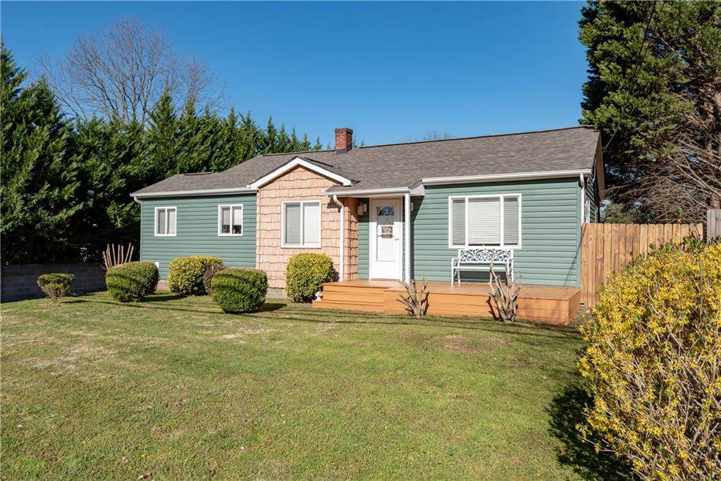 3921 North Center Street - Photo 1
