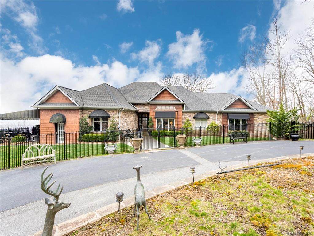 200 Ridgeview Drive - Photo 1