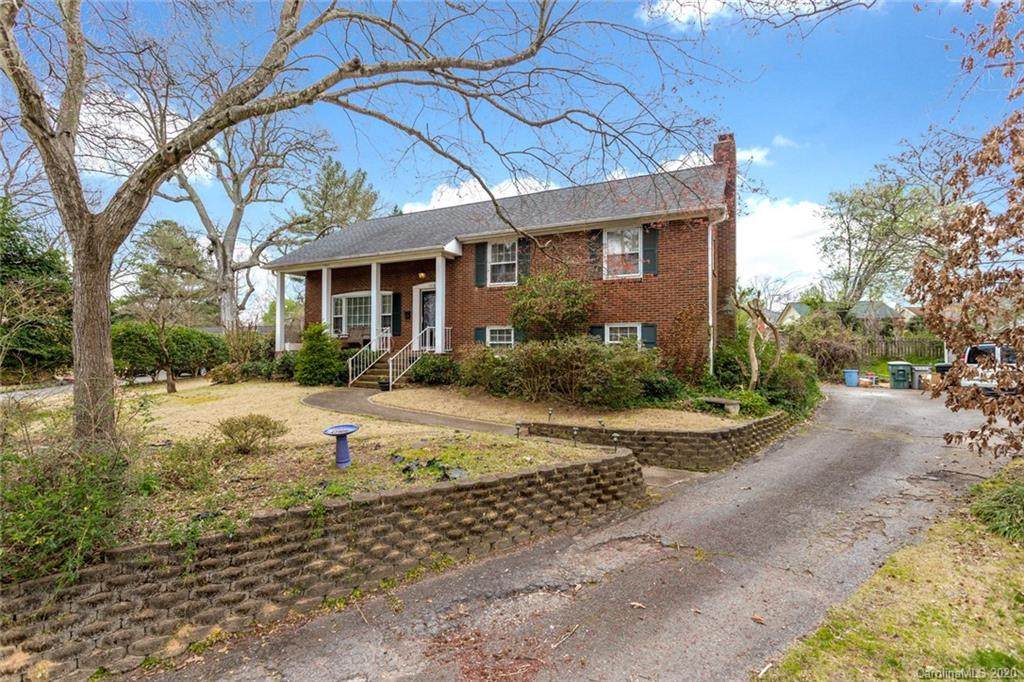 1316 Bucknell Avenue - Photo 1