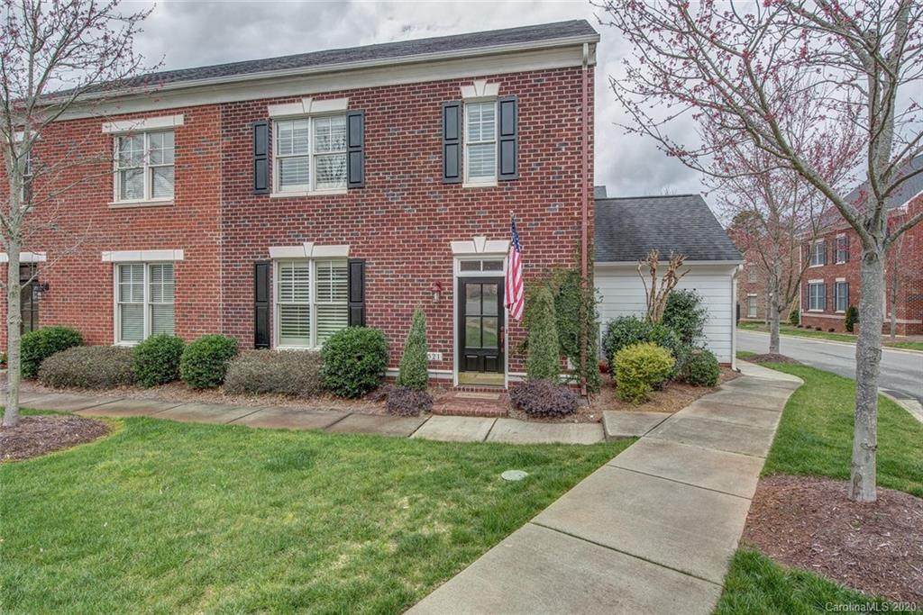 321 Landers Way - Photo 1