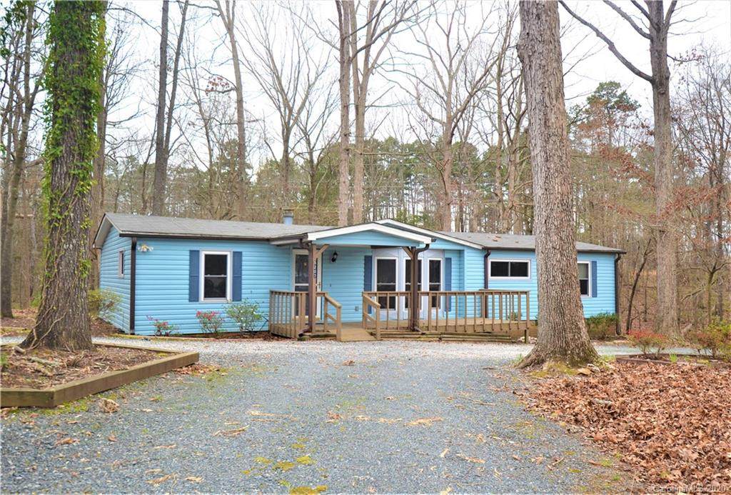 5207 Greenwood Lane - Photo 1