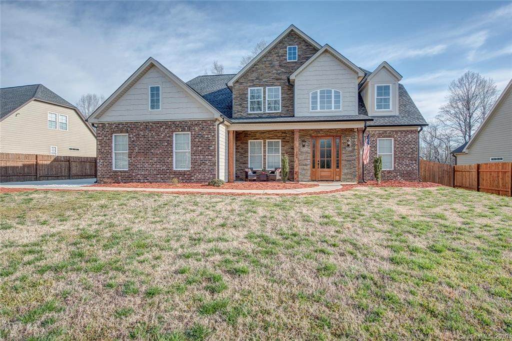 224 Woodbriar Trail - Photo 1