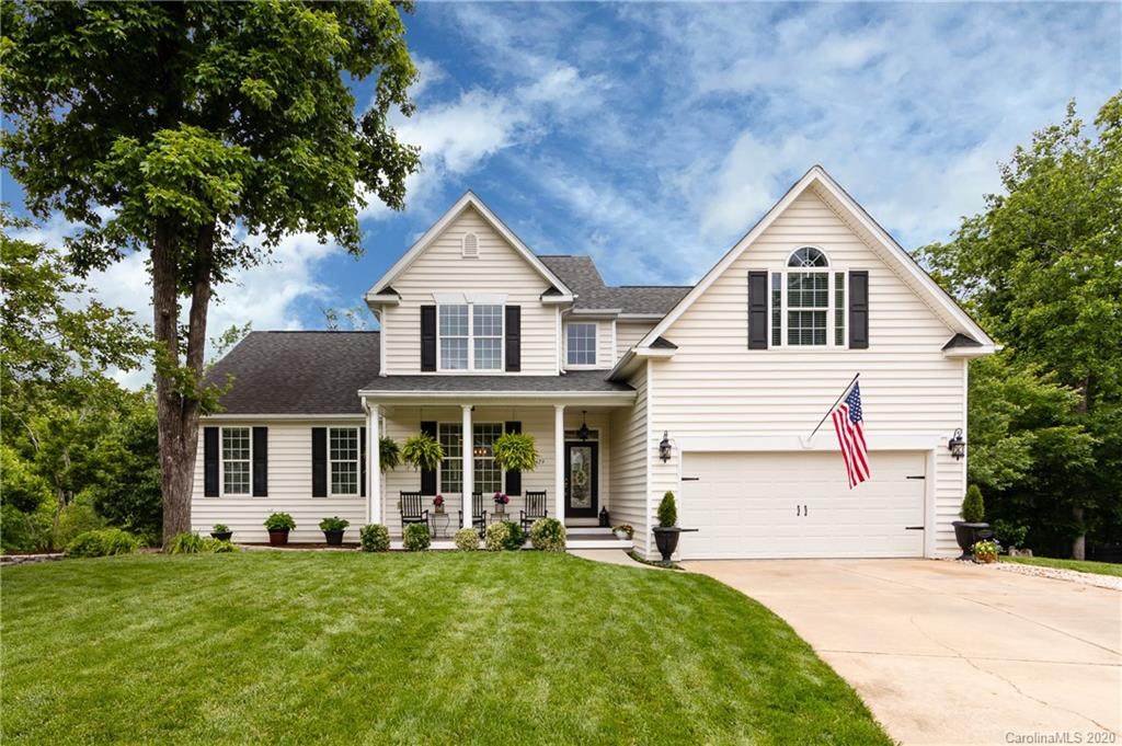 7429 Mountain Ridge Drive - Photo 1