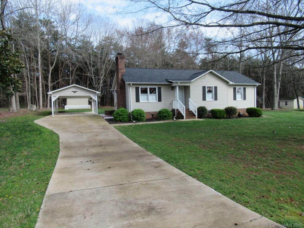 221 Link Drive - Photo 1