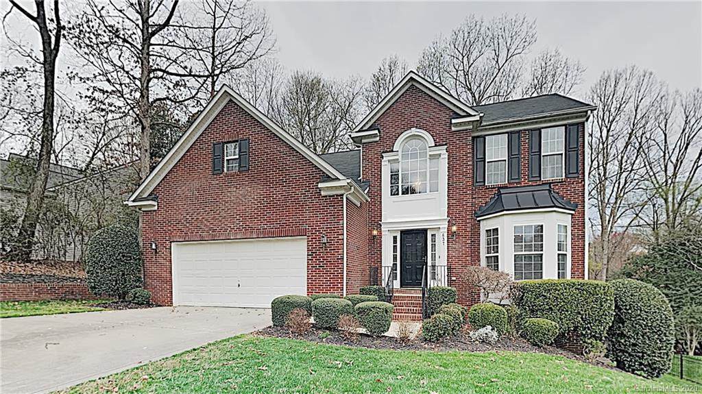 637 Sunset Point Drive - Photo 1