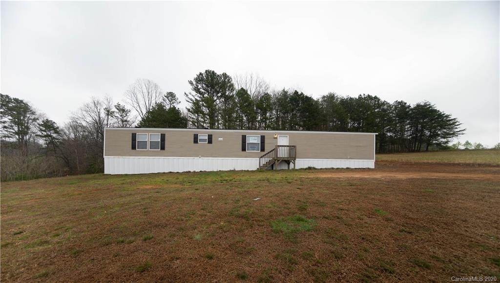 1426 Grannys Lane - Photo 1