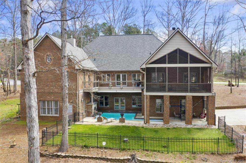 534 Lakeview Shores Loop - Photo 1