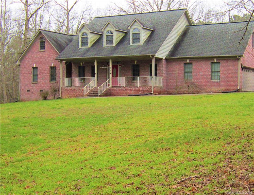 701 Willis Road - Photo 1