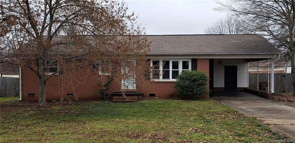2795 Highland Drive - Photo 1