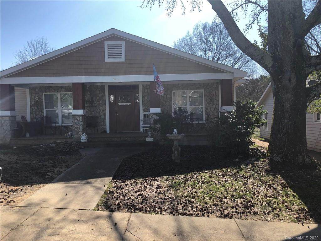 415 Lakewood Avenue - Photo 1