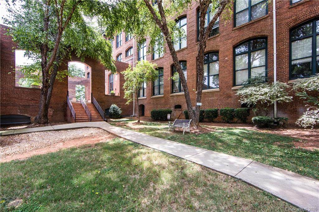 201 Hoskins Road - Photo 1