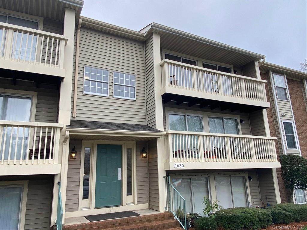 1630 Arlyn Circle - Photo 1